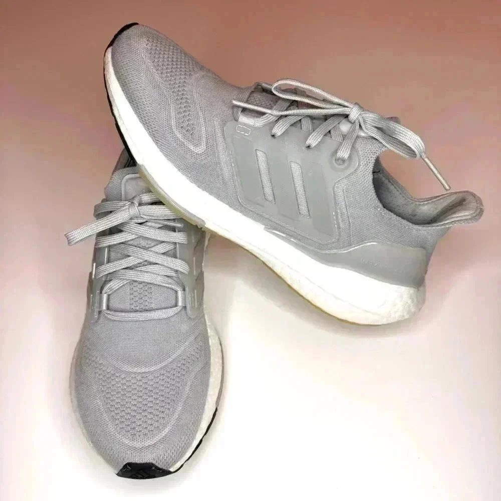 adidas Women's Ultraboost 22 W Trainers Gray Size- 8